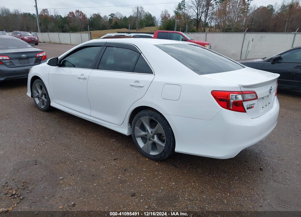 2014 TOYOTA CAMRY SE SPORT VIN: 4T1BF1FK3EU464787