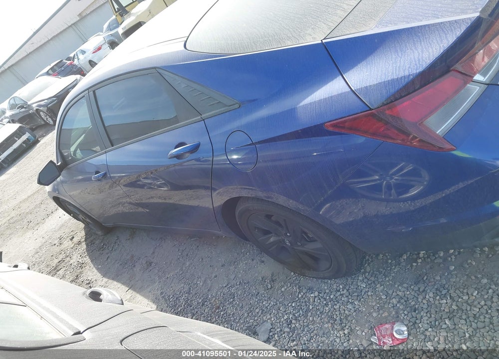 2021 HYUNDAI ELANTRA SEL VIN: 5NPLM4AG0MH035523