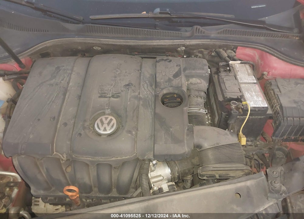 2013 VOLKSWAGEN GOLF VIN: WVWAB7AJ1DW049905