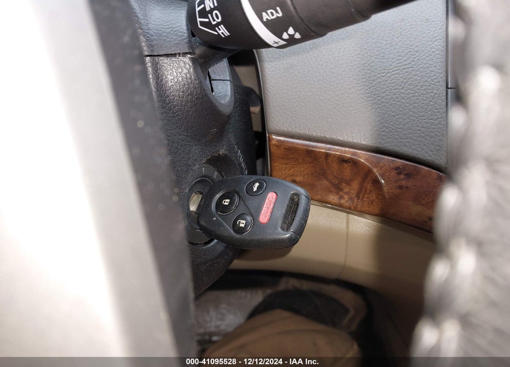 2010 HONDA ACCORD 3.5 EX-L VIN: 1HGCP3F85AA009524