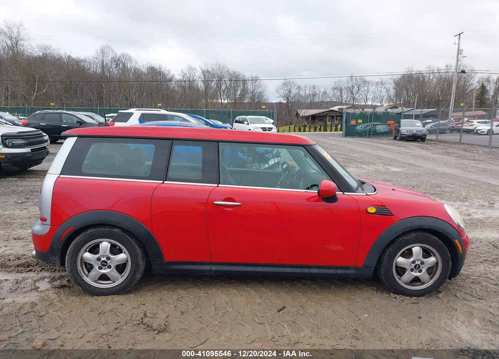 2008 MINI COOPER CLUBMAN VIN: WMWML33528TN68047