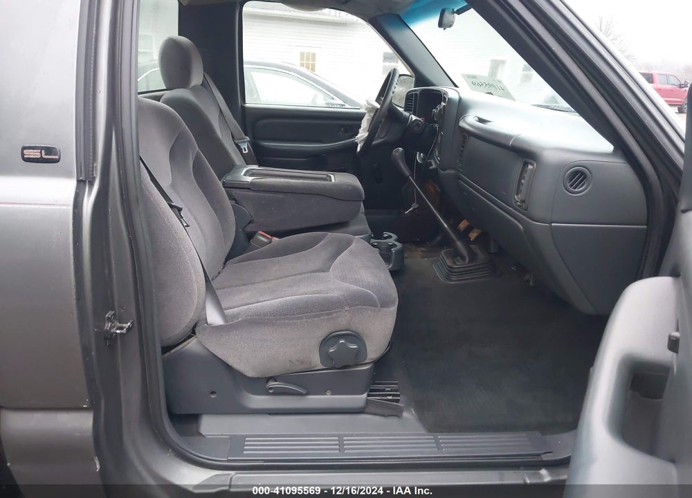 2001 GMC SIERRA 1500 SL VIN: 1GTEC14W21Z267591