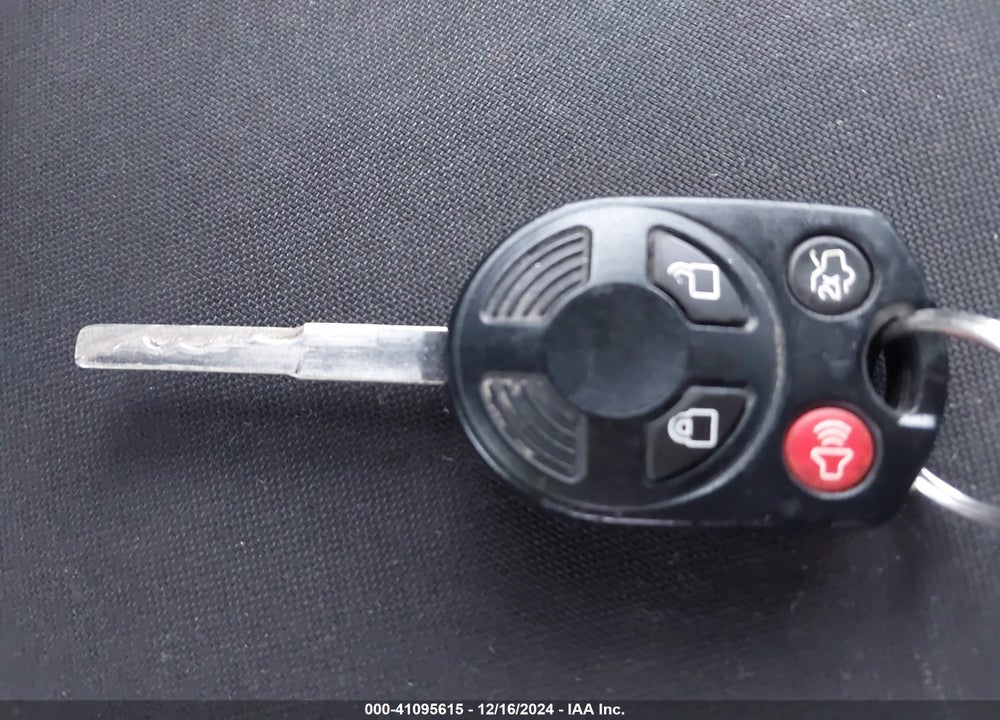 2015 FORD FOCUS SE VIN: 1FADP3K26FL317291