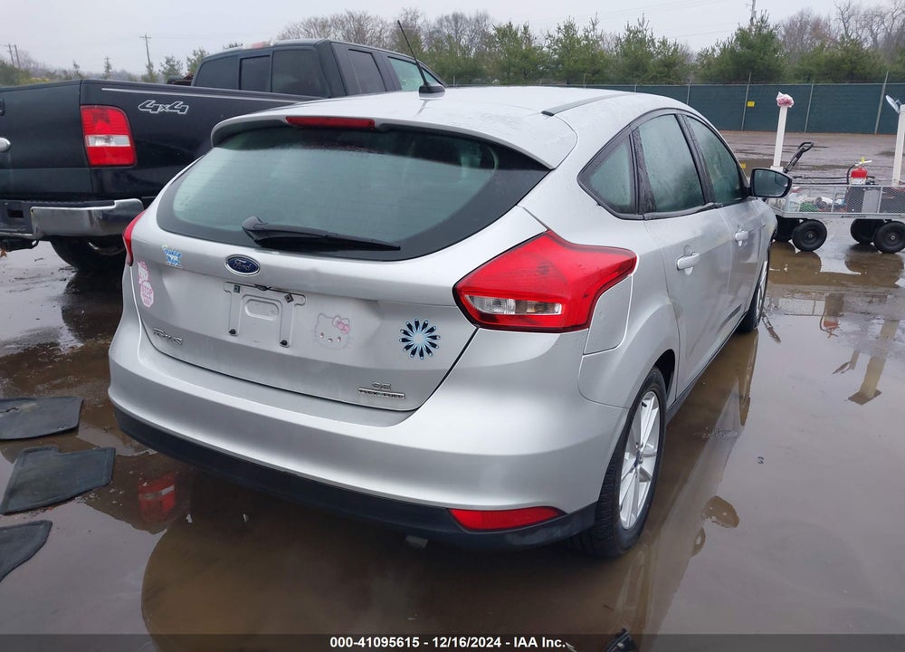 2015 FORD FOCUS SE VIN: 1FADP3K26FL317291