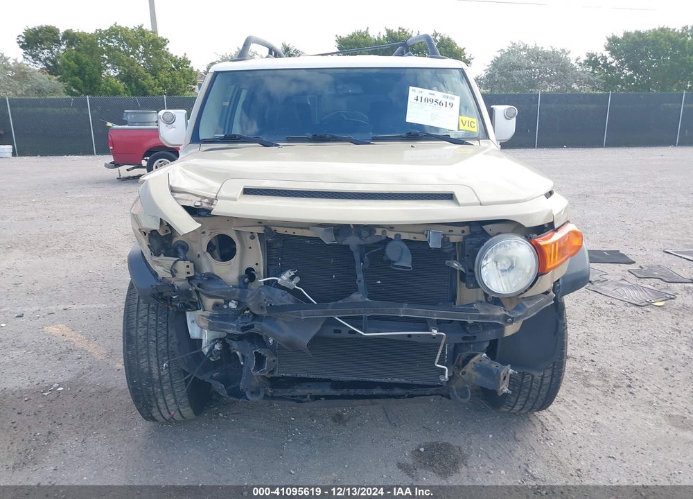 2012 TOYOTA FJ CRUISER VIN: JTEZU4BF1CK012635