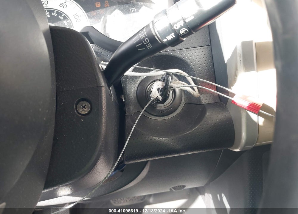2012 TOYOTA FJ CRUISER VIN: JTEZU4BF1CK012635