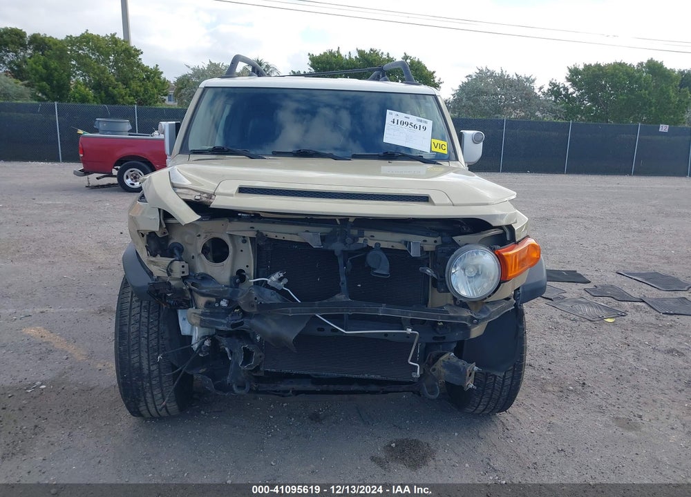 2012 TOYOTA FJ CRUISER VIN: JTEZU4BF1CK012635