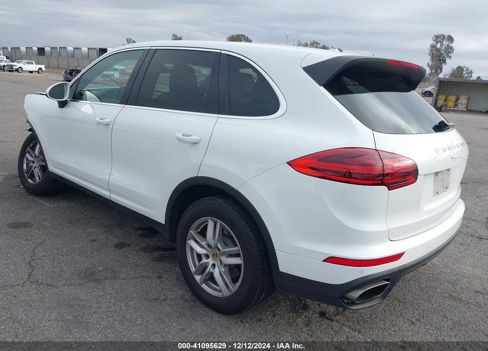 2016 PORSCHE CAYENNE VIN: WP1AA2A2XGKA12229