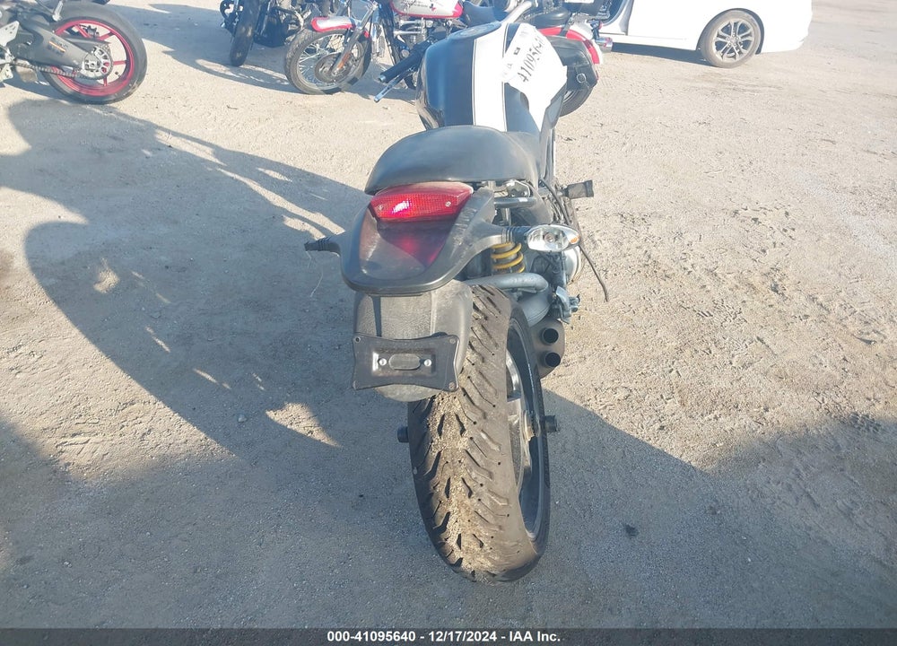 2007 DUCATI MONSTER S2R1000 VIN: ZDM1RABP67B096911