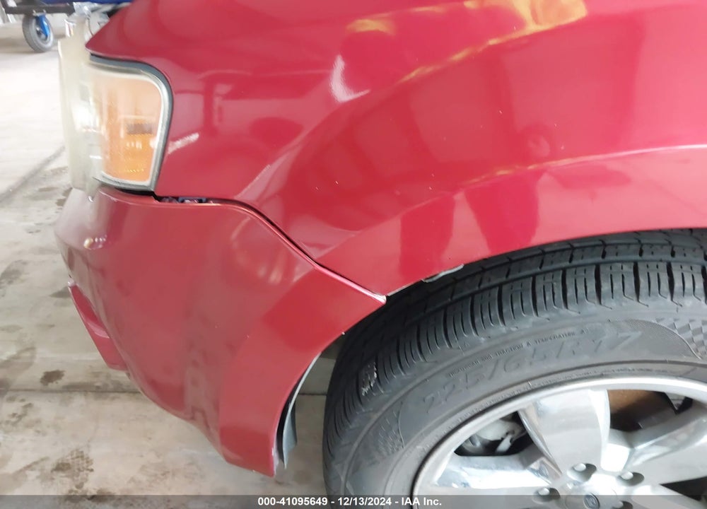 2008 FORD ESCAPE LIMITED VIN: 1FMCU04148KE82472