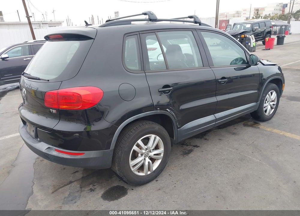 2016 VOLKSWAGEN TIGUAN S VIN: WVGAV7AX3GW600301