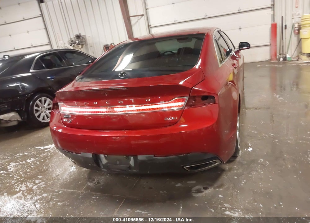 2014 LINCOLN MKZ HYBRID VIN: 3LN6L2LU4ER829670