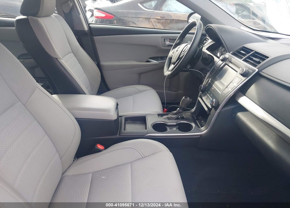 2017 TOYOTA CAMRY SE VIN: 4T1BF1FK4HU767291