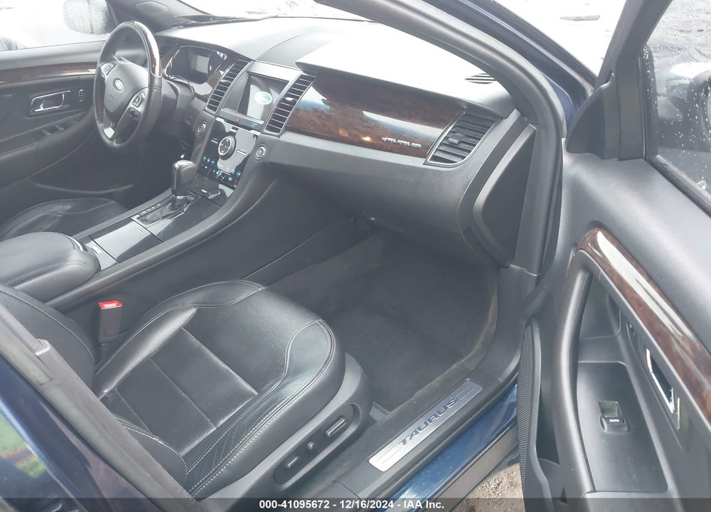 2017 FORD TAURUS LIMITED VIN: 1FAHP2F87HG109054