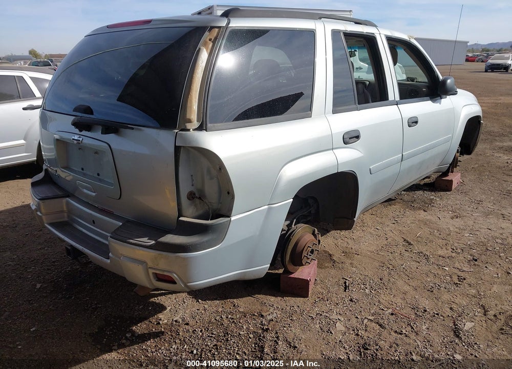 2008 CHEVROLET TRAILBLAZER VIN: 1GNDT13S182208861
