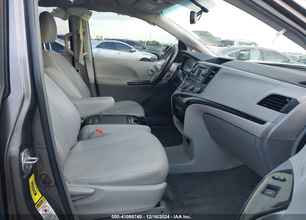 2012 TOYOTA SIENNA LE V6 8 PASSENGER VIN: 5TDKK3DC6CS213383