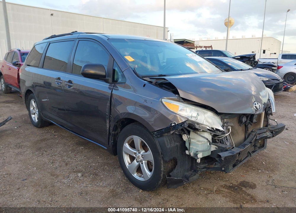 2012 TOYOTA SIENNA LE V6 8 PASSENGER VIN: 5TDKK3DC6CS213383