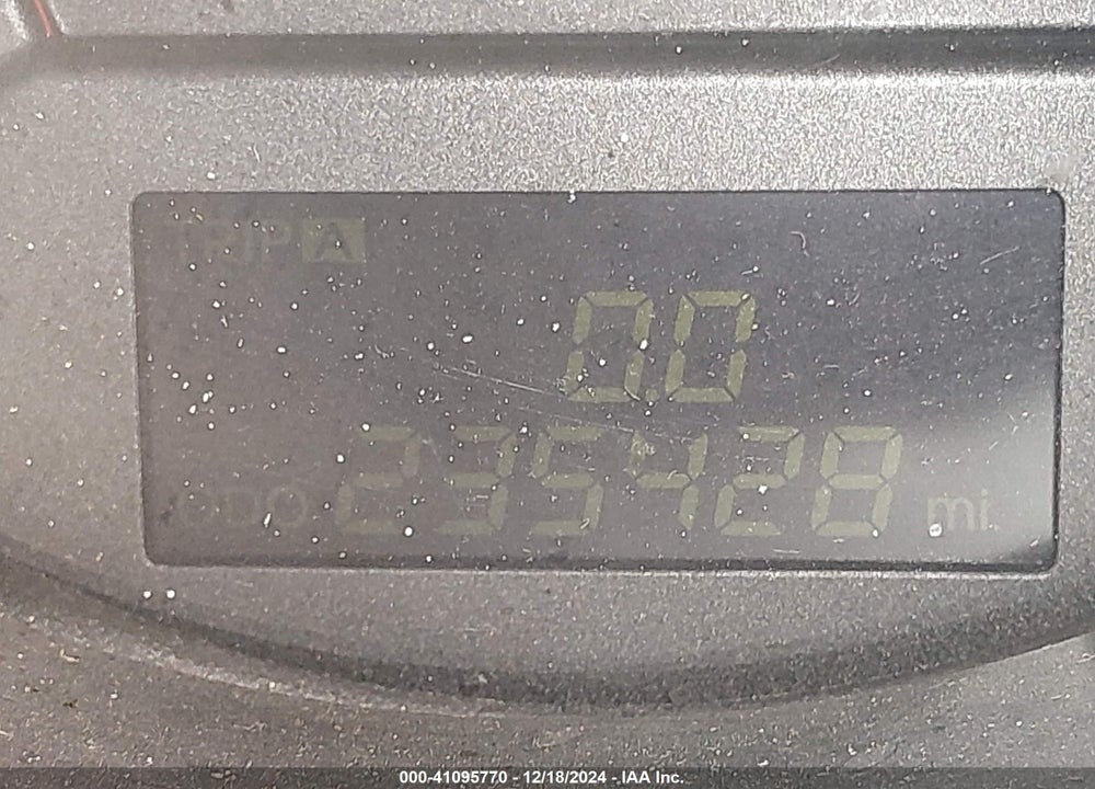 2011 KIA SORENTO LX V6 VIN: 5XYKTDA29BG150404