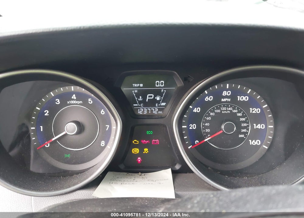 2014 HYUNDAI ELANTRA SE VIN: 5NPDH4AE0EH516459