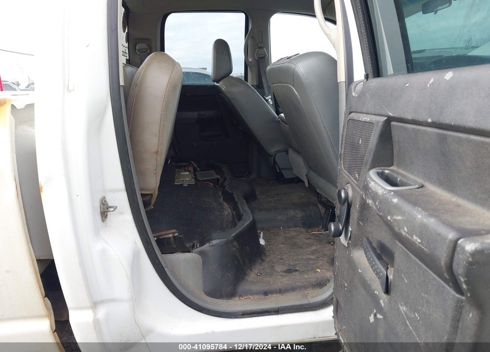 2007 DODGE RAM 1500 ST VIN: 1D7HU18N47J636122