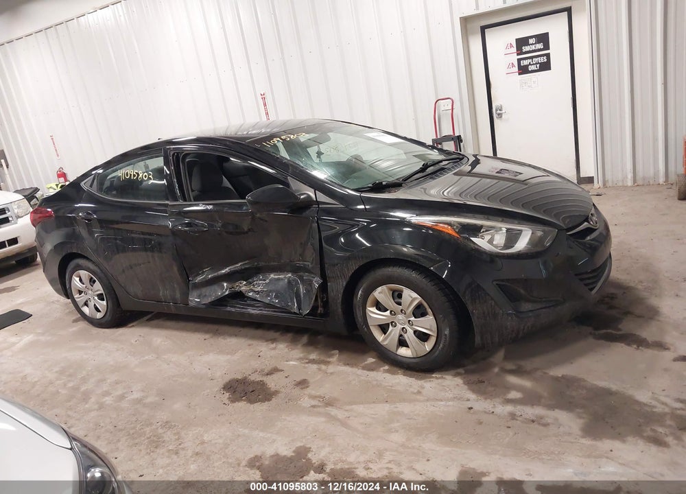 2016 HYUNDAI ELANTRA SE VIN: 5NPDH4AE6GH764556