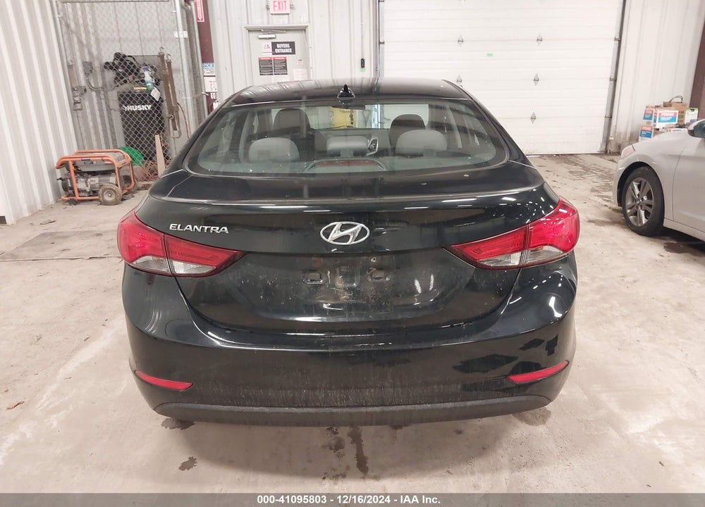 2016 HYUNDAI ELANTRA SE VIN: 5NPDH4AE6GH764556