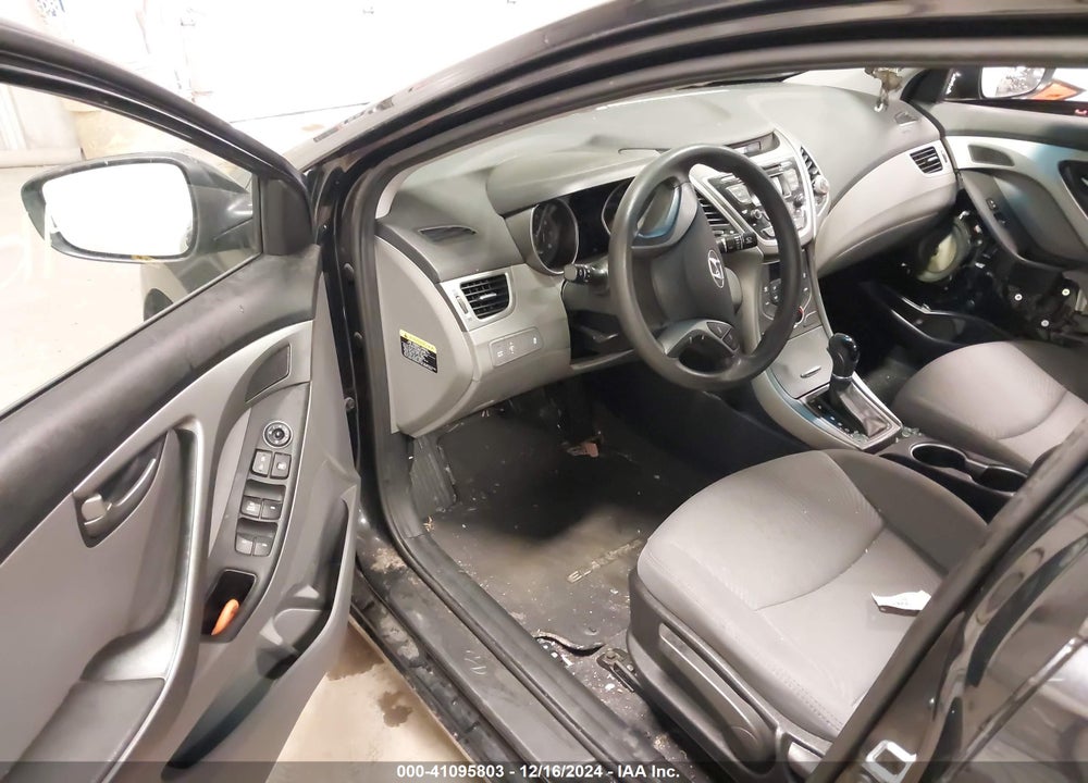 2016 HYUNDAI ELANTRA SE VIN: 5NPDH4AE6GH764556