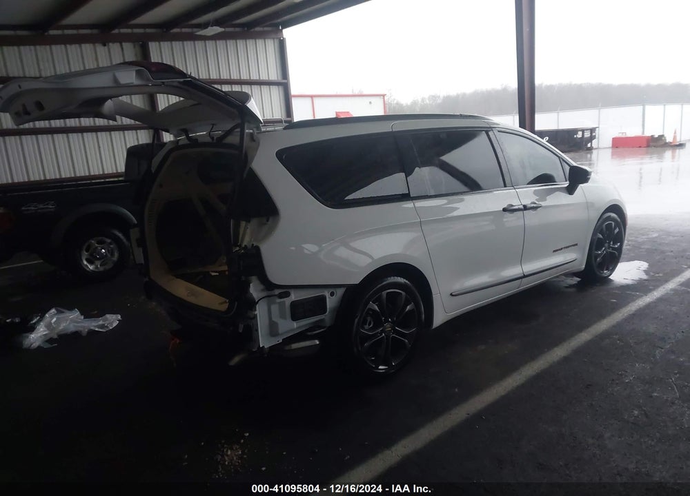 2024 CHRYSLER PACIFICA TOURING L VIN: 2C4RC1BG6RR137039