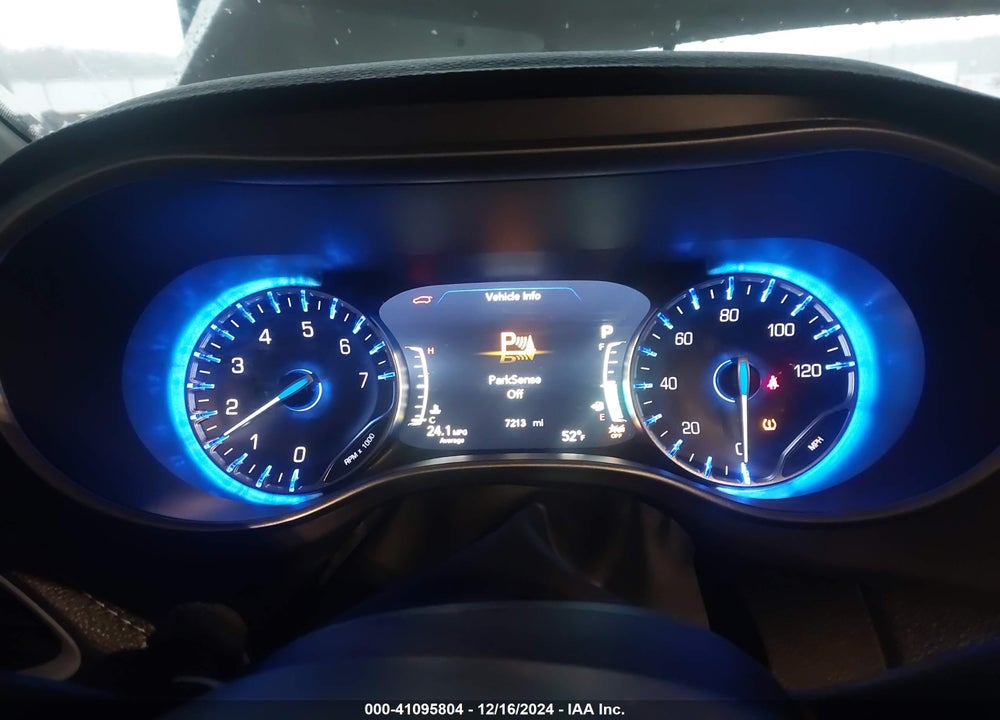 2024 CHRYSLER PACIFICA TOURING L VIN: 2C4RC1BG6RR137039