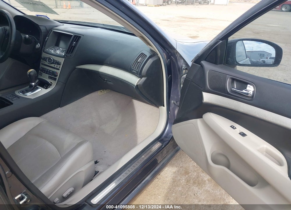 2008 INFINITI G35X VIN: JNKBV61F48M273851