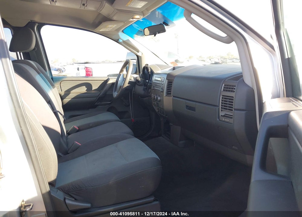 2005 NISSAN TITAN XE VIN: 1N6AA06A65N503329