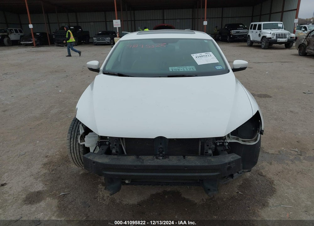 2013 VOLKSWAGEN PASSAT 2.5L SE VIN: 1VWBP7A36DC082100