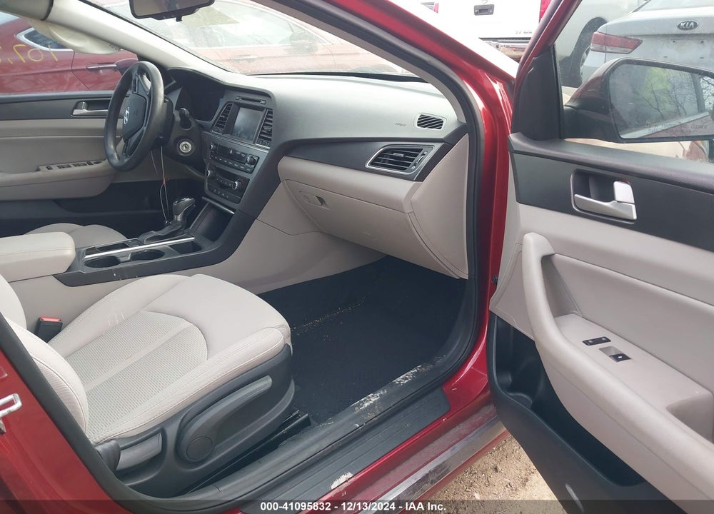 2016 HYUNDAI SONATA VIN: 5NPE34AF1GH293850