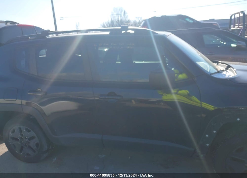2018 JEEP RENEGADE UPLAND EDITION 4X4 VIN: ZACCJBABXJPH36574