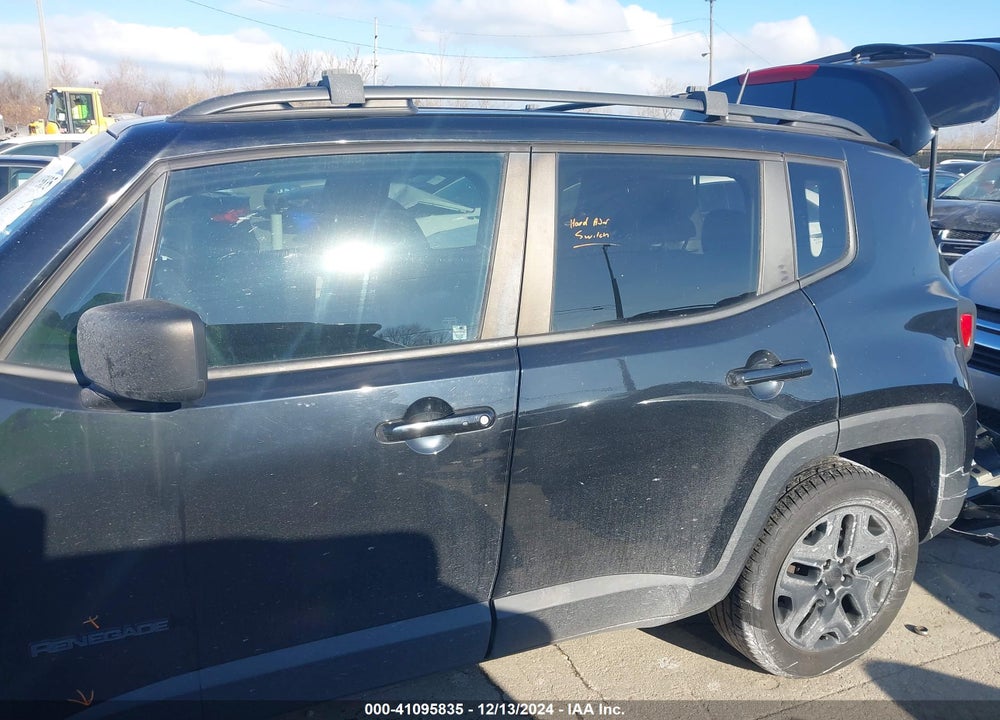 2018 JEEP RENEGADE UPLAND EDITION 4X4 VIN: ZACCJBABXJPH36574