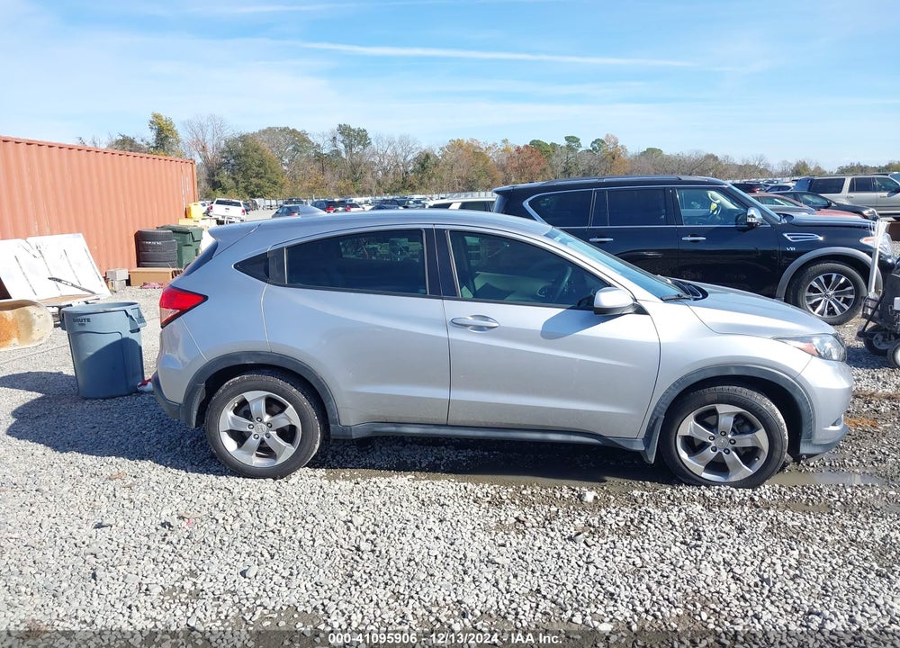 2018 HONDA HR-V LX VIN: 3CZRU5H3XJM703623