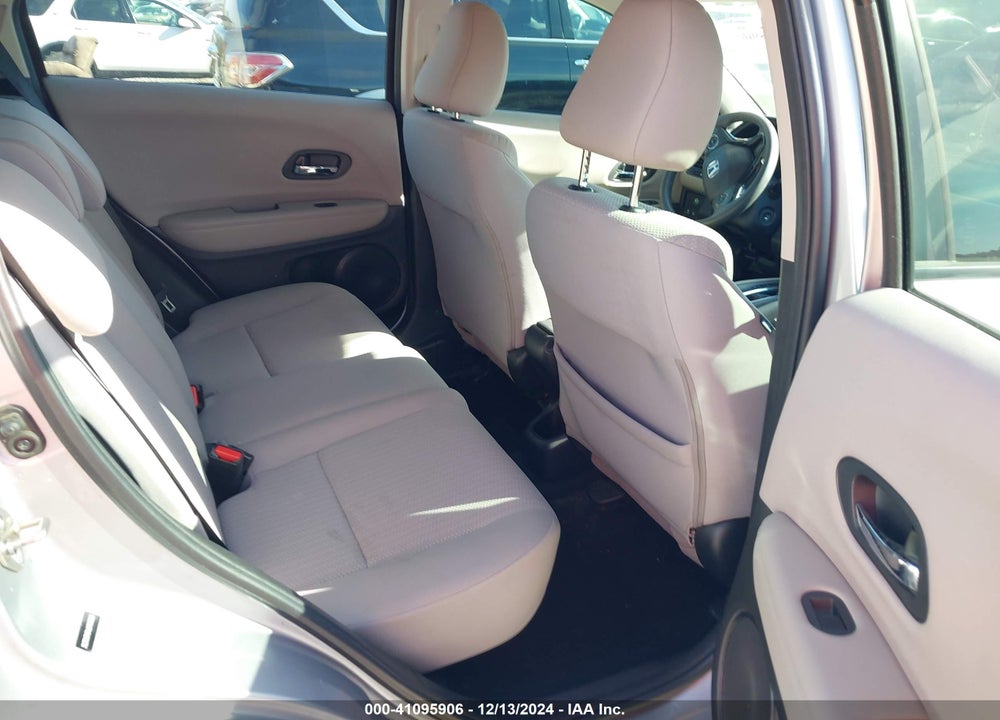 2018 HONDA HR-V LX VIN: 3CZRU5H3XJM703623