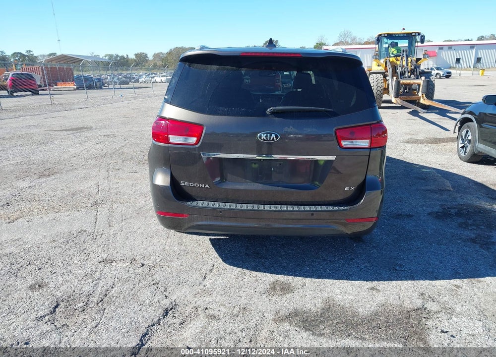 2017 KIA SEDONA EX VIN: KNDMC5C1XH6343255