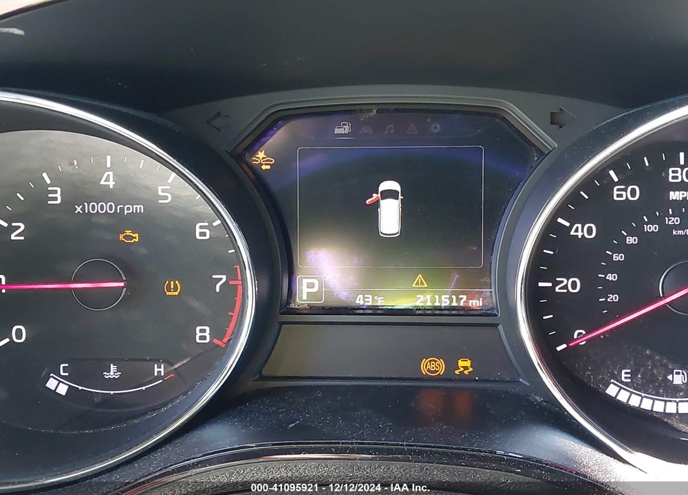 2017 KIA SEDONA EX VIN: KNDMC5C1XH6343255