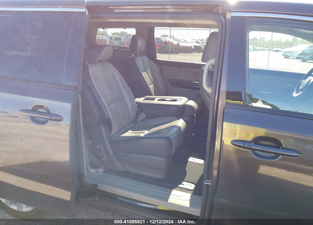 2017 KIA SEDONA EX VIN: KNDMC5C1XH6343255