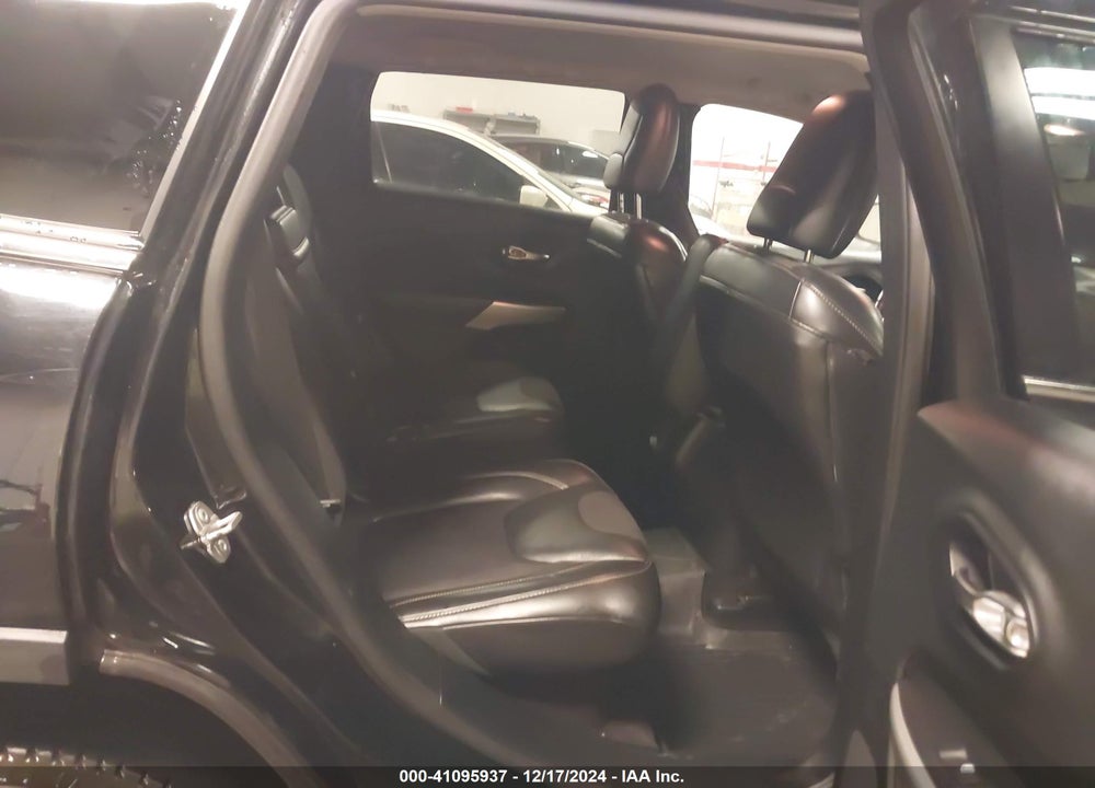 2018 CHEROKEE JEEP  LATITUDE PLUS 4X4 VIN: 1C4PJMLX3JD539640
