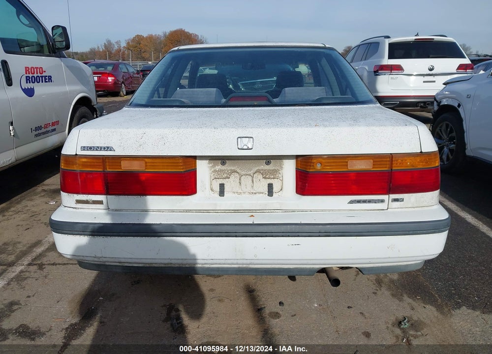 1991 HONDA ACCORD LX VIN: 1HGCB7251MA012409