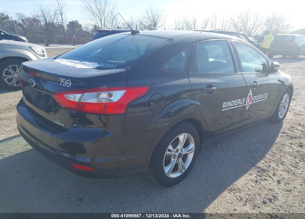 2014 FORD FOCUS SE VIN: 1FADP3F29EL234544