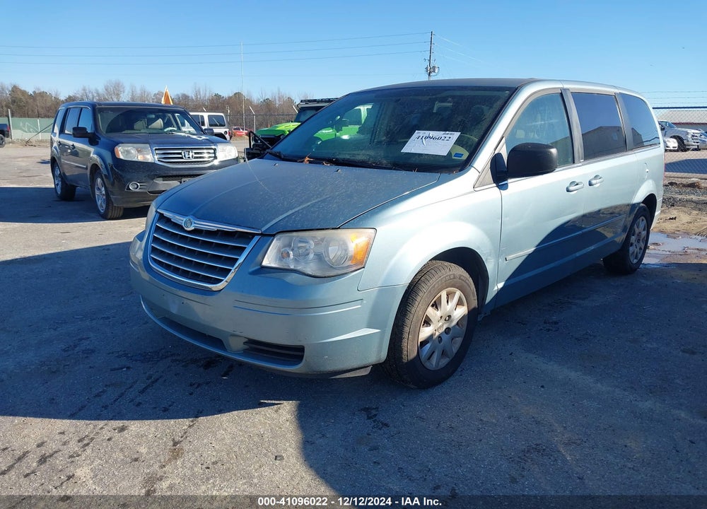 2010 CHRYSLER TOWN & COUNTRY LX VIN: 2A4RR4DE3AR149322