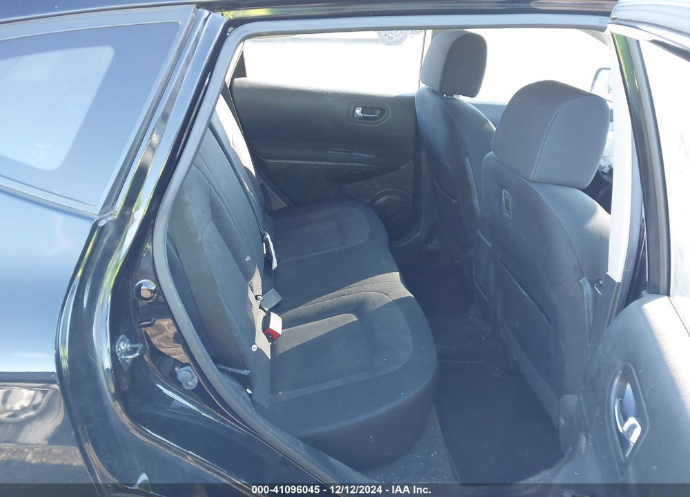 2014 NISSAN ROGUE SELECT S VIN: JN8AS5MV1EW719185