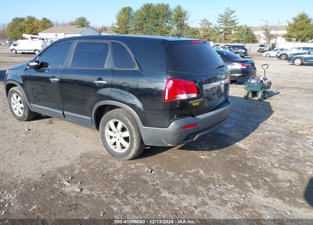 2012 KIA SORENTO LX VIN: 5XYKT3A1XCG202772