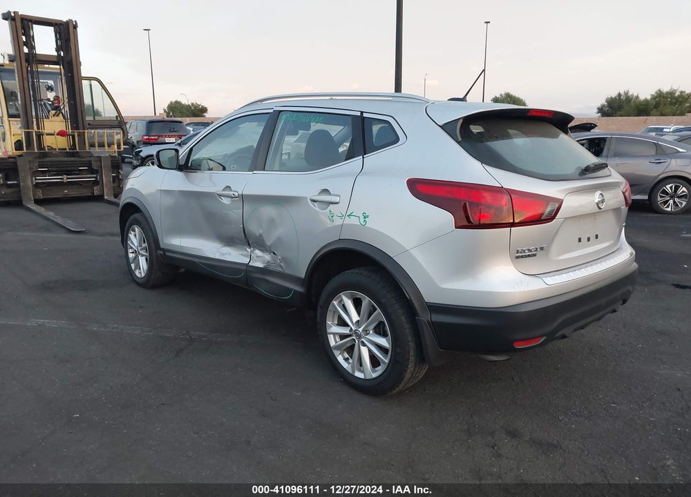 2017 NISSAN ROGUE SPORT SV VIN: JN1BJ1CP1HW026557