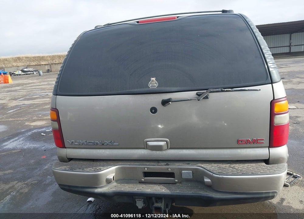 2001 GMC YUKON XL 1500 DENALI VIN: 1GKFK66UX1J191878