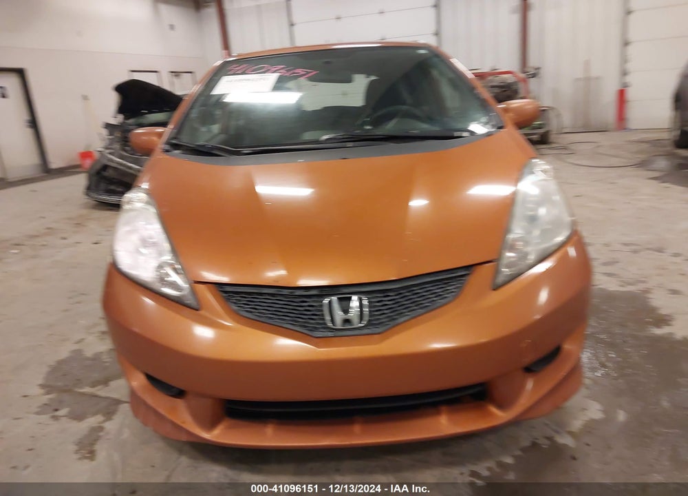 2011 HONDA FIT SPORT VIN: JHMGE8H51BC009479