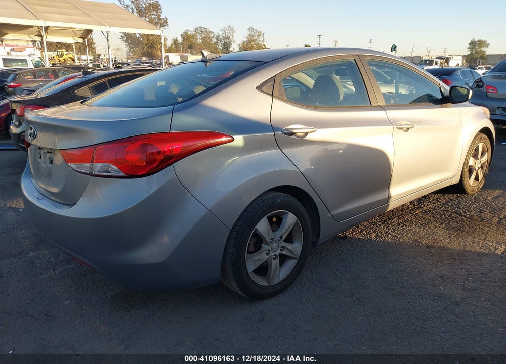2013 HYUNDAI ELANTRA GLS VIN: KMHDH4AE7DU899798